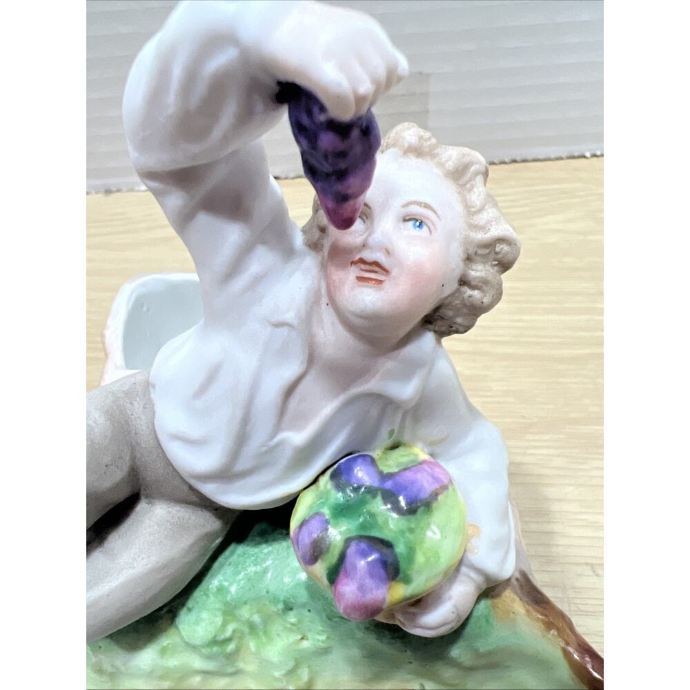 Vintage French Provincial Style Porcelain Child & Grapes Trinket Dish Read - Picture 7 of 15